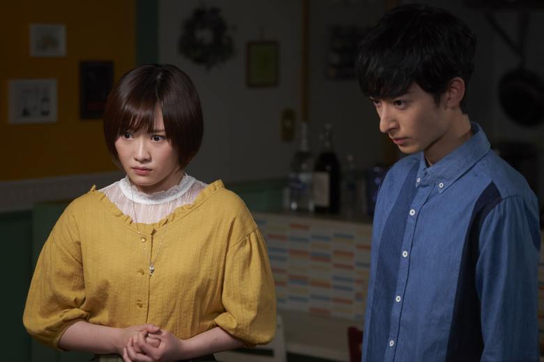 ▲レッド＝魁利の身を案じるルパンイエロー＝早見初美花とルパンブルー＝宵町透真。２人が考えた、この状況を打開する策は……？