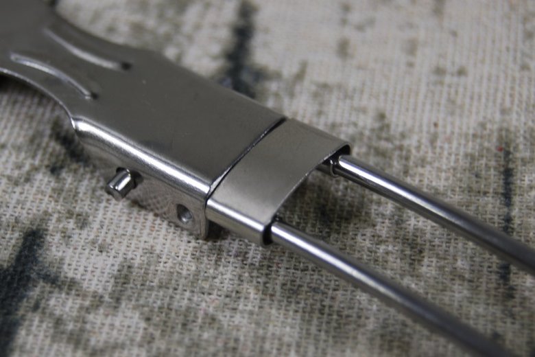 セリアのおすすめキッチン用品「折りたたみフォーク＆スプーン」の商品画像2