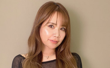 「褒められた記憶ほぼない」不仲な両親の元に育った2児のシンママ「重機」に魅了され、本当の自分を取り戻すまで