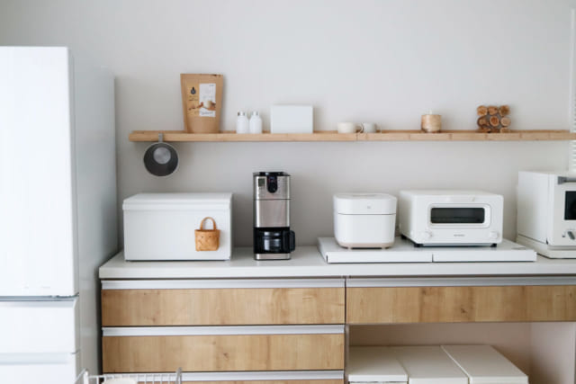 100円のマグネットで作った小物収納