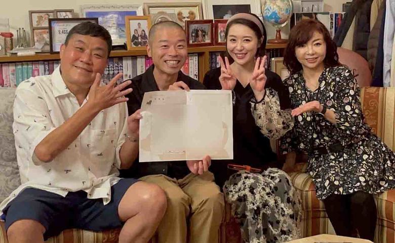 トミーズ雅さんにサプライズで報告