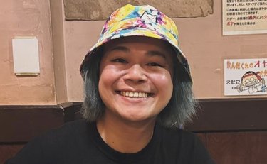 「私は何をしてたんだ…」専業主婦だったR-1王者の母が60歳で衝撃の芸人デビュー！挑んだ親子漫才でおきた「ひと波乱」