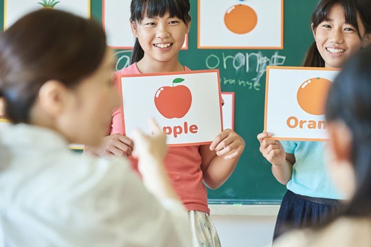 小学校の英語必修化のメリット・デメリットとは?