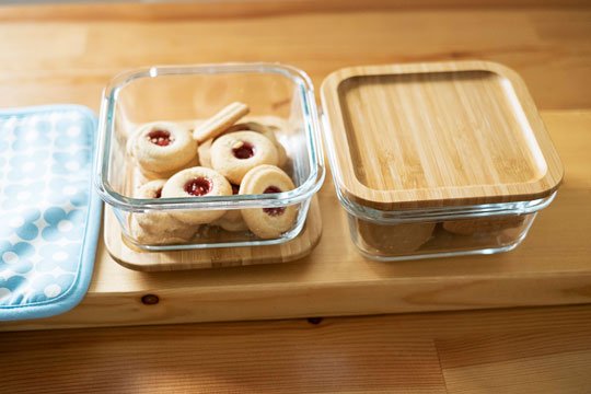 IKEA（イケア）で販売している保存容器とクッキー