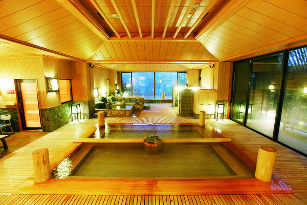 DMA-３　木の葉季の湯大浴場