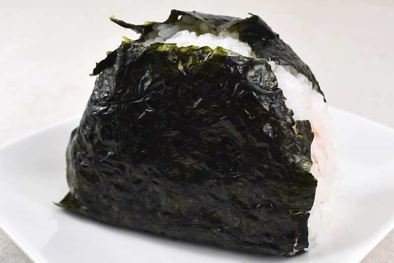 セブンイレブン「大きな手巻おにぎり 高菜明太子」の実物画像