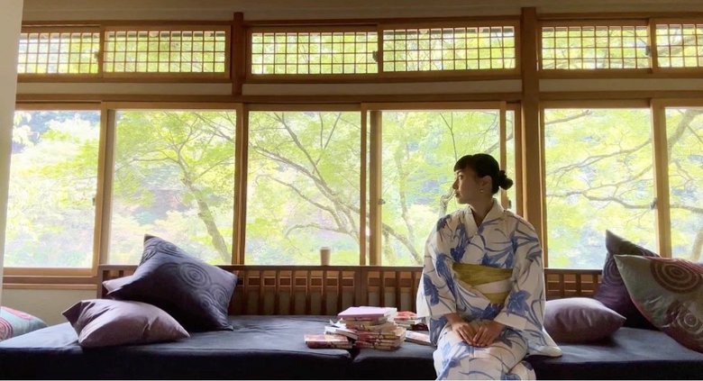 基本はひとり旅。時に親友たちにも付き合ってもらいながら星野リゾートを全制覇した。写真は、20施設目の「星のや京都」
