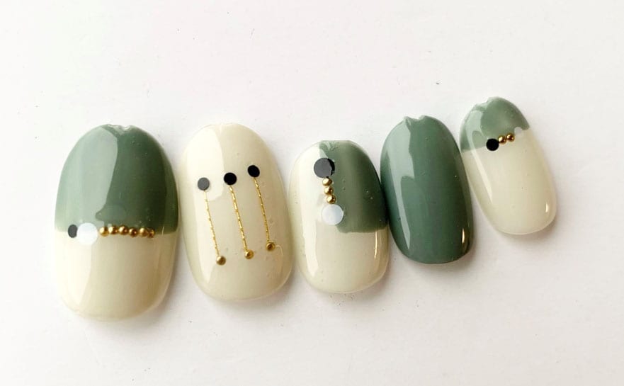 北欧カラ の幾何学ネイル フリーハンドならではの柔らかデザイン Chanto Web