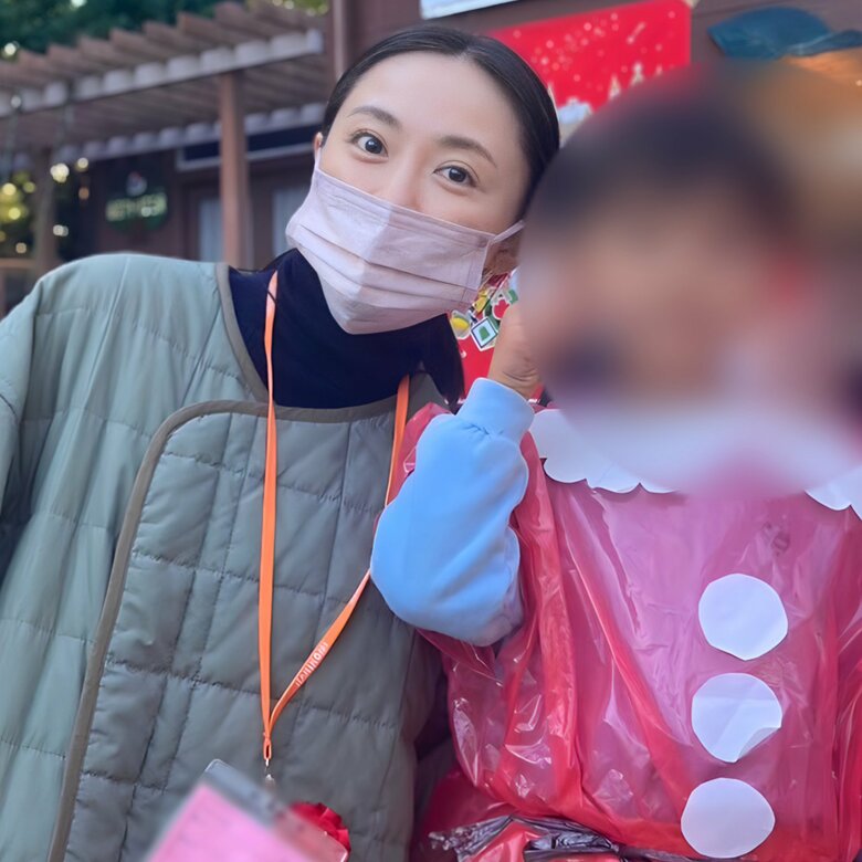 長男の園行事にて。優しい表情の徳澤直子さん