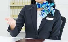 職場での服装規定は必要？制服を嫌がる人に「むしろ羨ましいわ」