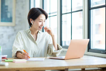 2021年の働き方はどうなる？今、それぞれの仕事の現場で起きている変化とは