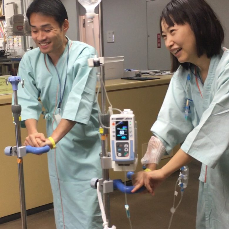 腎臓移植後、腎移植の先輩（患者さん）とすれ違いしばし談