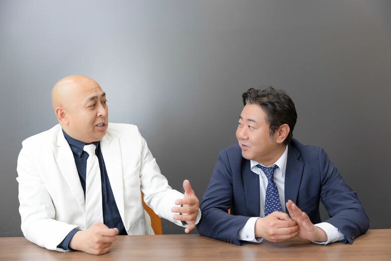 取材中も漫才が…