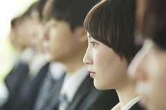 18歳成人の今、なぜ「30歳成人説」が支持されるのか