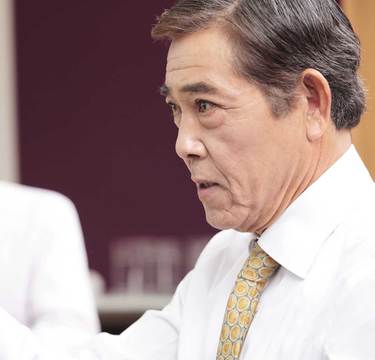 上司や同僚からの苦手なお誘いを上手に断るテクニック