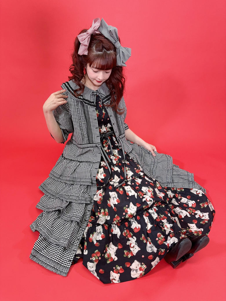 ファッションブランド「アルカリ」さんとコラボしたお洋服