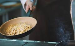 V6・長野博さんが作るパスタは「“〇〇漬け”だから食感がもっちもち」