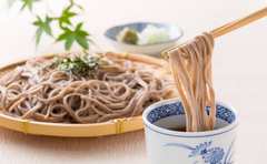 “ふわネバ”の新食感がたまらない！ 納豆そばレシピ