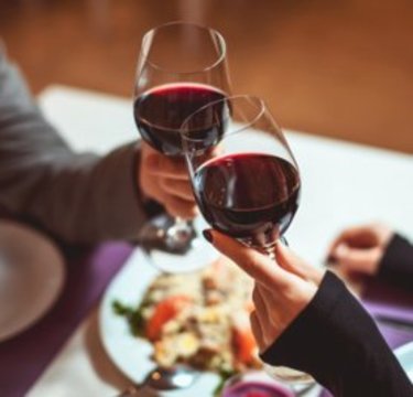 2000円の定食に「贅沢だね…」 金銭感覚が違う友人は疲れる