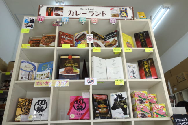 店内に入ると人気商品がランキング形式で並べられています（筆者撮影）