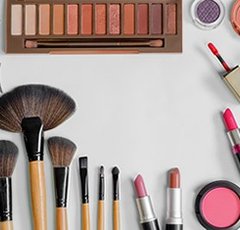 中村倫也さんが“謎メイク”を披露！ 作品ごとに印象が違う“カメレオン”ぶりが話題