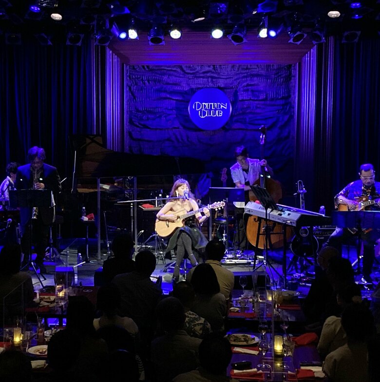 「コットンクラブ」でのライブにて