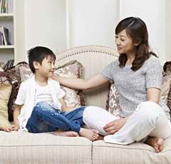 クソババアが言えたら成功!?男の子の子育て論にネットざわつく