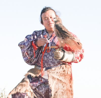 ハヤブサやタカを飛ばすトライアルで3年連続で優勝したことも