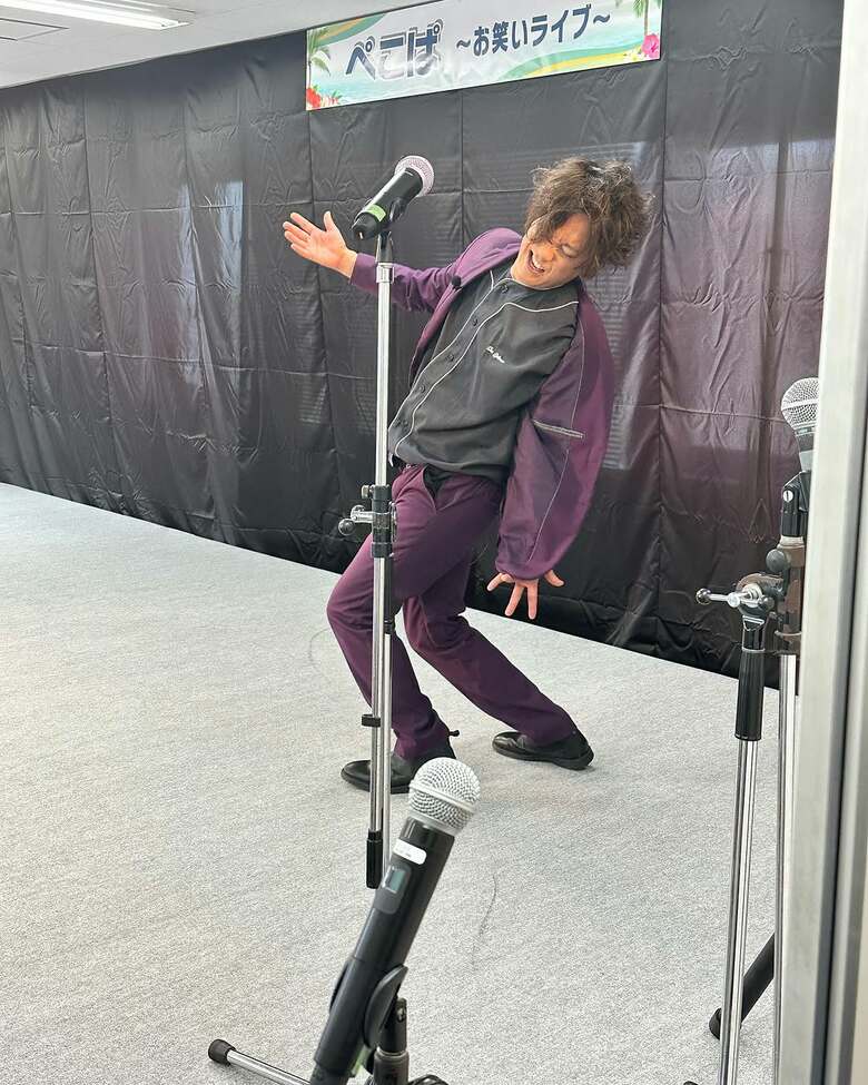 ぺこぱ単独ライブで全力漫才