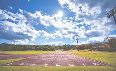 スポーツをする子の親は、一度は「セカンドキャリア」を考えたほうがいい