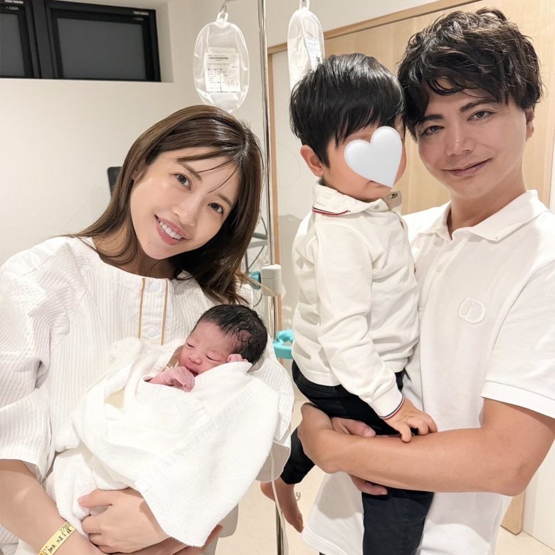 舟山久美子と家族