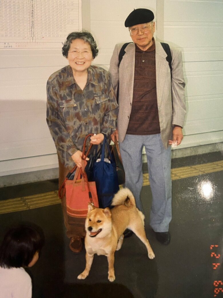 渡辺えりさんのご両親と愛犬の貴重な3ショット