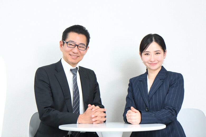 前社長の西牧会長（写真左）と諸沢新社長