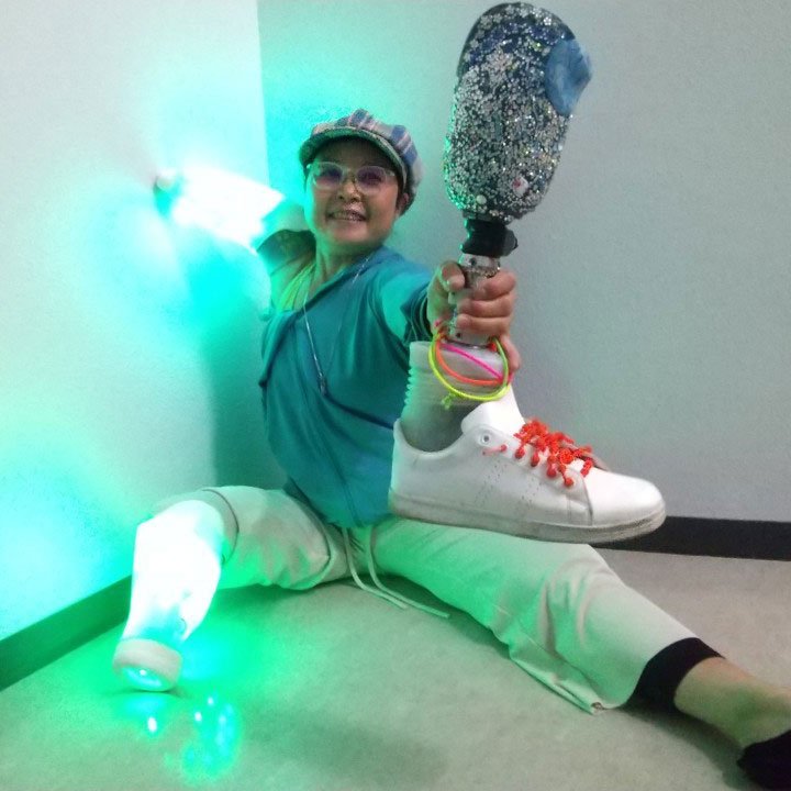 ダンスアイテムである光の義手と義足