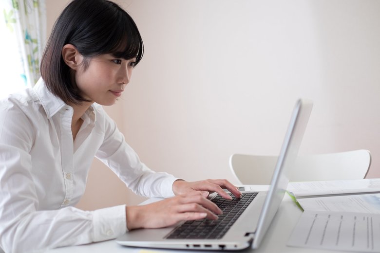 iStock.com/monzenmachi