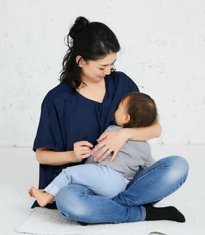 授乳のイメージを覆したモーハウスの授乳服