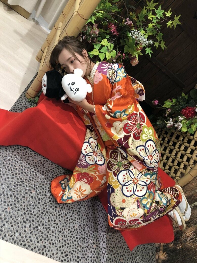 これは破壊級のかわいさ！二十歳の成人式で振袖姿のとんずさん