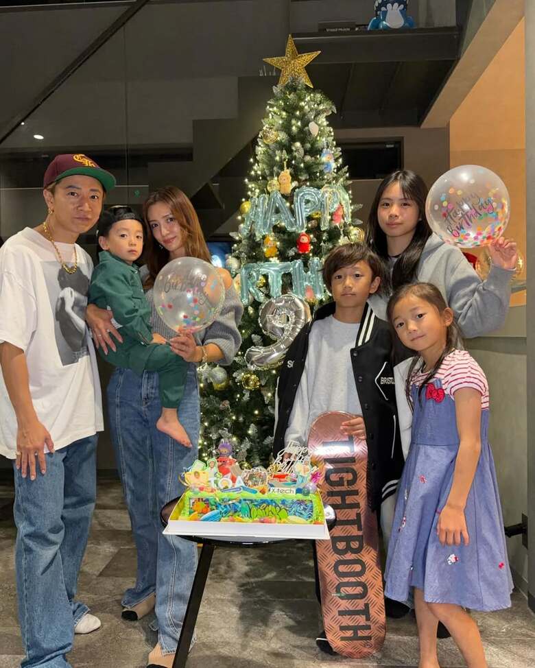 素敵なご自宅！家族の誕生日はご主人がオーダーする大きなケーキで盛大にお祝いするのが恒例