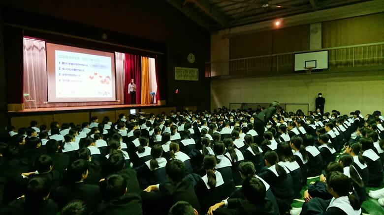 障がい者への理解を深めるため、子どもたちに思いを伝える