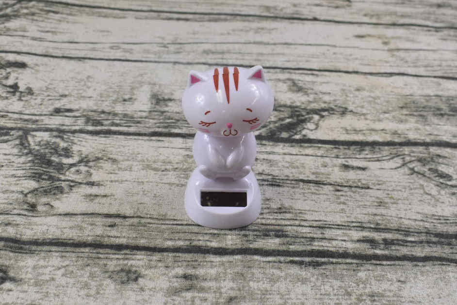 ダイソーソーラーダンシング Catの実物画像