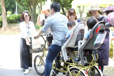 販売を断る場合も」双子向け3人乗り自転車はなぜ爆発的に売れない方法を選んだのか｜CHANTO WEB