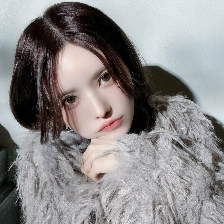 人生最大級のイメチェンに調整した益若さんの近影