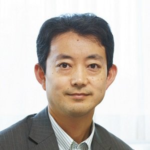 1978年生まれ、兵庫県神戸市出身。早稲田大学政治経済学部卒業後、NTTコミュニケーションズ株式会社入社。千葉市議会議員を経て、2009年に31歳で千葉市長に立候補し当選、当時全国最年少市長となる。現在3期目。小学生の娘と息子、妻との4人家族。