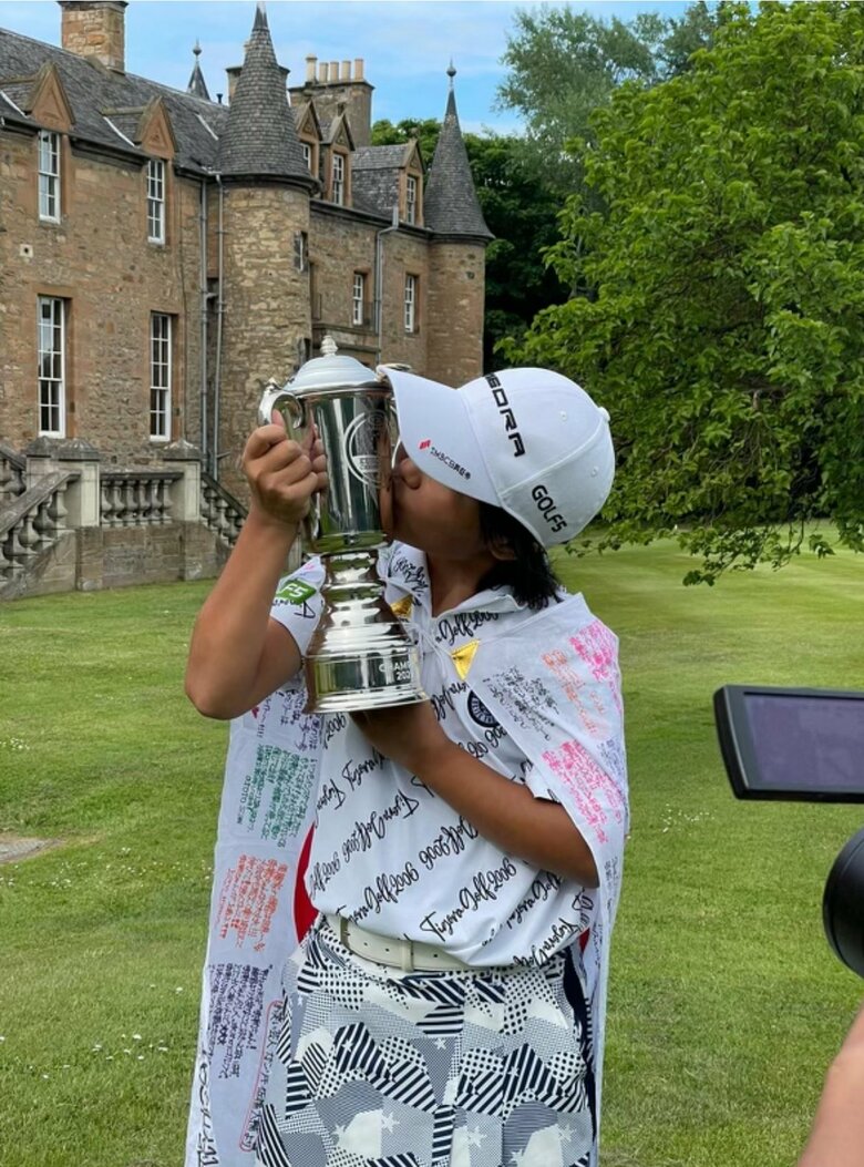 スコットランドで開催された、ヨーロッパ世界ジュニア選手権で優勝したとき