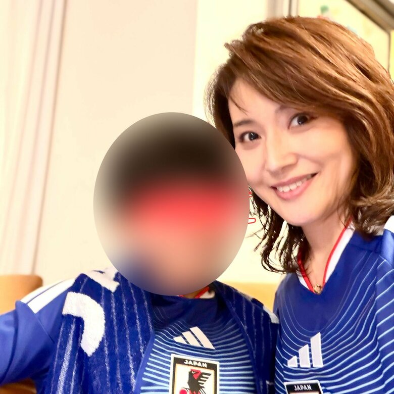 2026年ワールドカップを自宅で観戦し、家族で盛り上がった