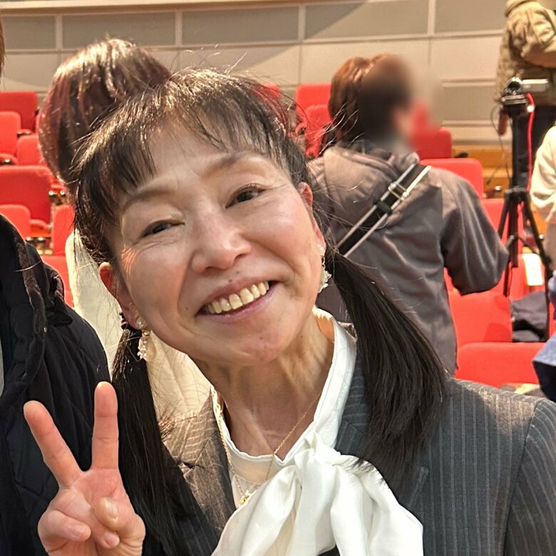 現在は講演会などで全国を飛び回っている内村さん