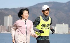 失明宣告を受けた3児の母・近藤寛子「子どもの成長見届けられない不安」乗り越え世界の舞台で走るまで