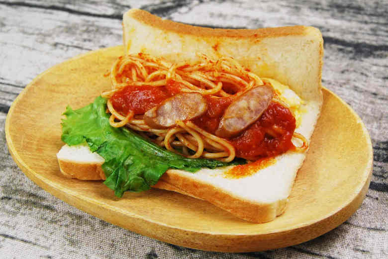 ファミマの人気サンドイッチグルメサンドナポリタンの画像4