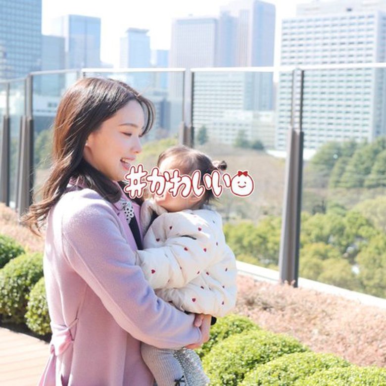 娘さんが1歳の頃に母娘2ショットで撮影