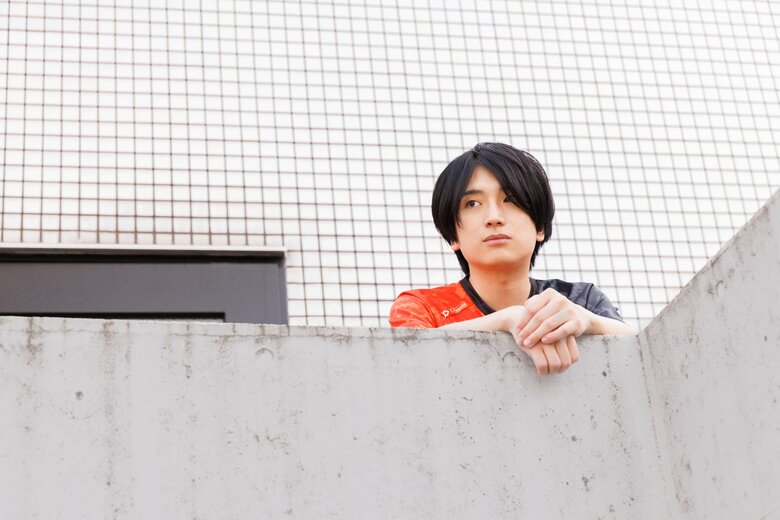 大好きなゲームを仕事に…芯の強さを感じる佇まい